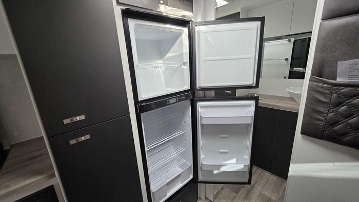 2026 Essential Caravans Ranger 210Rd 21'
