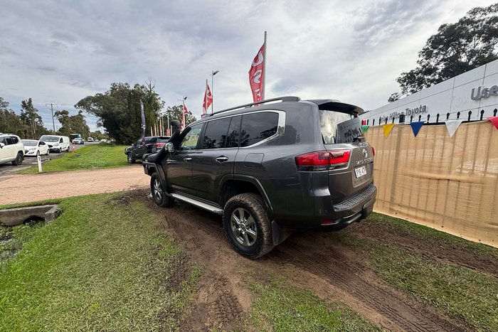 2023 Toyota Landcruiser Sahara