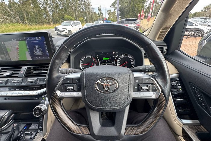 2023 Toyota Landcruiser Sahara
