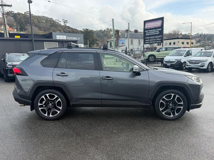 2020 Toyota RAV4 Edge