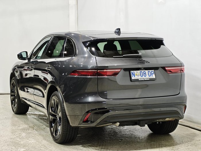 2024 Jaguar F-PACE P250 R-Dynamic SE
