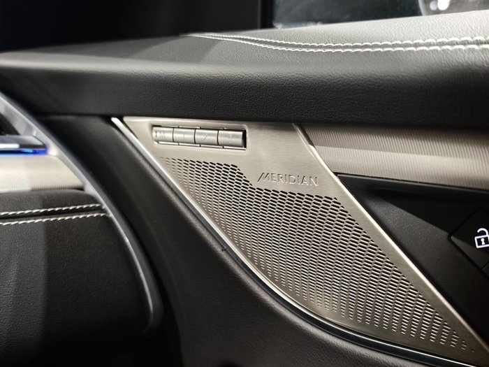 2024 Jaguar F-PACE P250 R-Dynamic SE