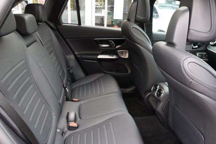 2023 Mercedes-Benz GLC-Class GLC300