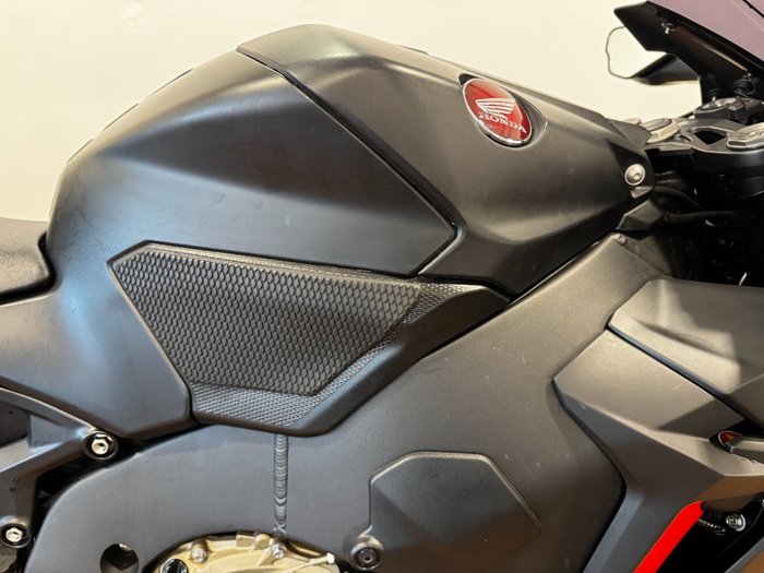 2017 Honda CBR1000RR (FIREBLADE) ABS Black