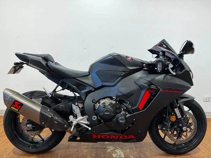 2017 Honda CBR1000RR (FIREBLADE) ABS Black