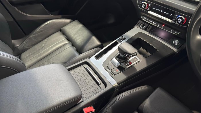 2024 Audi Q5 40 TDI Sport