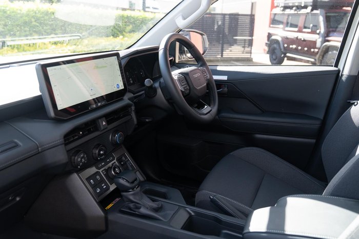 2026 Toyota Hilux SR 48V