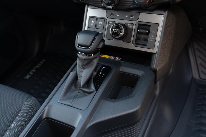 2026 Toyota Hilux SR 48V