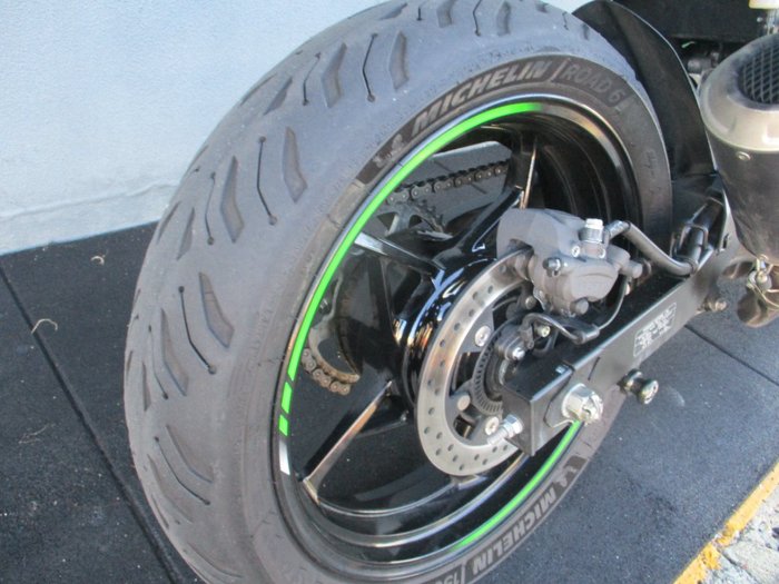2025 Kawasaki NINJA 500 SE (LAMS) GREEN/KRT