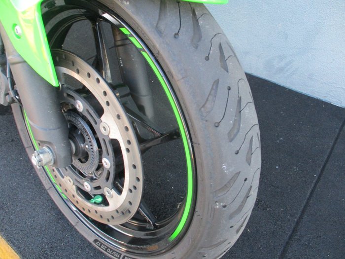 2025 Kawasaki NINJA 500 SE (LAMS) GREEN/KRT