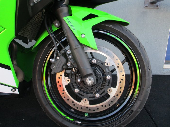 2025 Kawasaki NINJA 500 SE (LAMS) GREEN/KRT