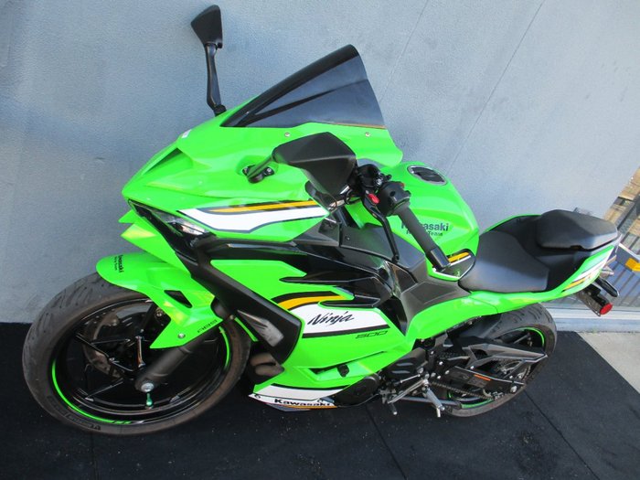 2025 Kawasaki NINJA 500 SE (LAMS) GREEN/KRT