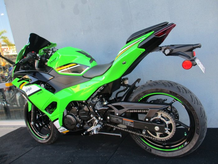 2025 Kawasaki NINJA 500 SE (LAMS) GREEN/KRT