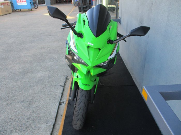 2025 Kawasaki NINJA 500 SE (LAMS) GREEN/KRT
