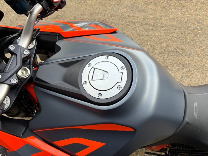 2022 Ktm 1290 SUPER DUKE GT ORANGE