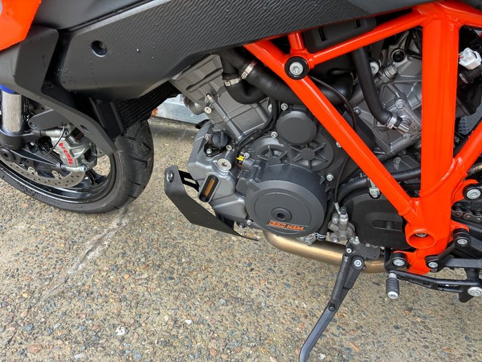 2022 Ktm 1290 SUPER DUKE GT ORANGE