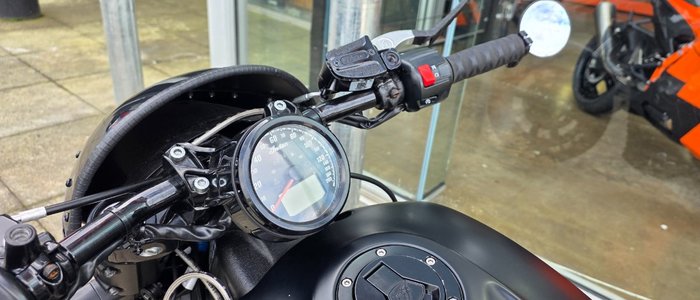 2021 Indian SCOUT BOBBER BLACK SMOKE