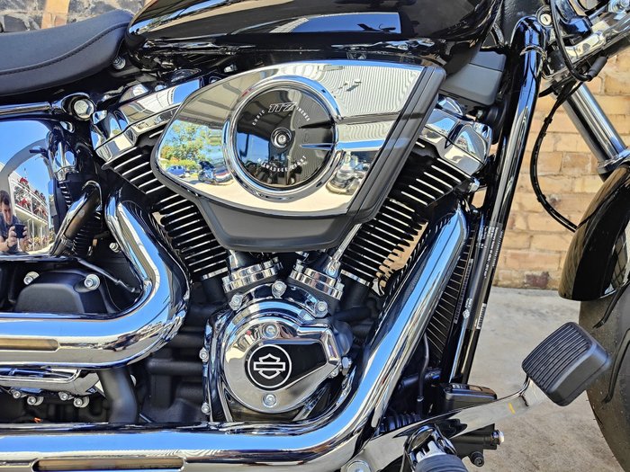 2025 HARLEY-DAVIDSON BREAKOUT 117 (FXBR) ROAD BLACK