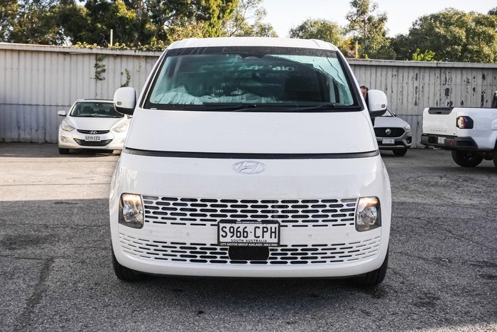 2022 Hyundai STARIA LOAD