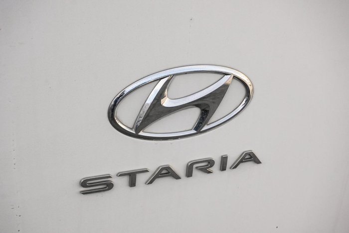 2022 Hyundai STARIA LOAD