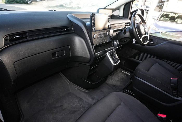 2022 Hyundai STARIA LOAD