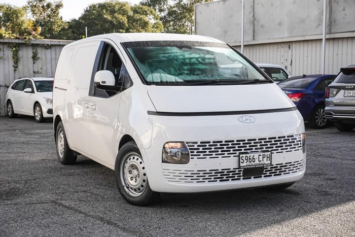 2022 Hyundai STARIA LOAD
