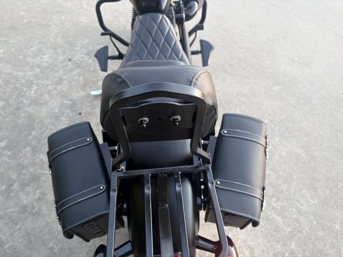 2011 HARLEY-DAVIDSON XL883 IRON 883