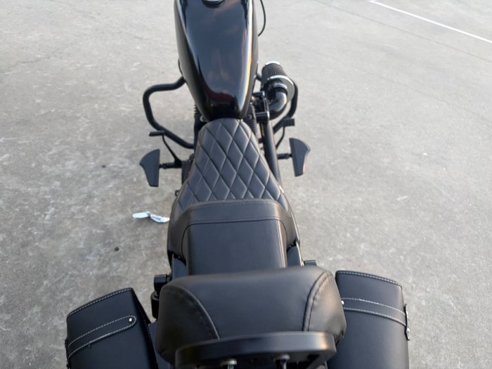 2011 HARLEY-DAVIDSON XL883 IRON 883