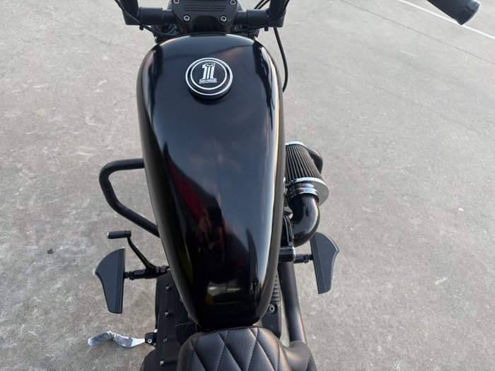 2011 HARLEY-DAVIDSON XL883 IRON 883