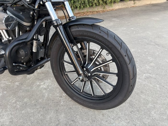 2011 HARLEY-DAVIDSON XL883 IRON 883