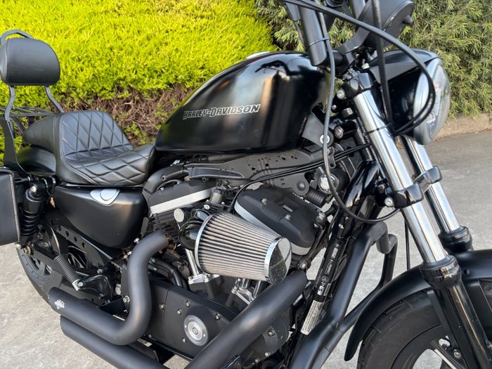 2011 HARLEY-DAVIDSON XL883 IRON 883