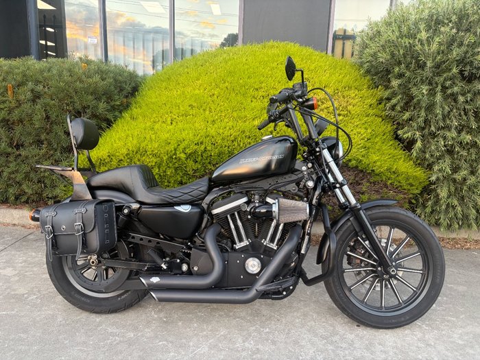 2011 HARLEY-DAVIDSON XL883 IRON 883