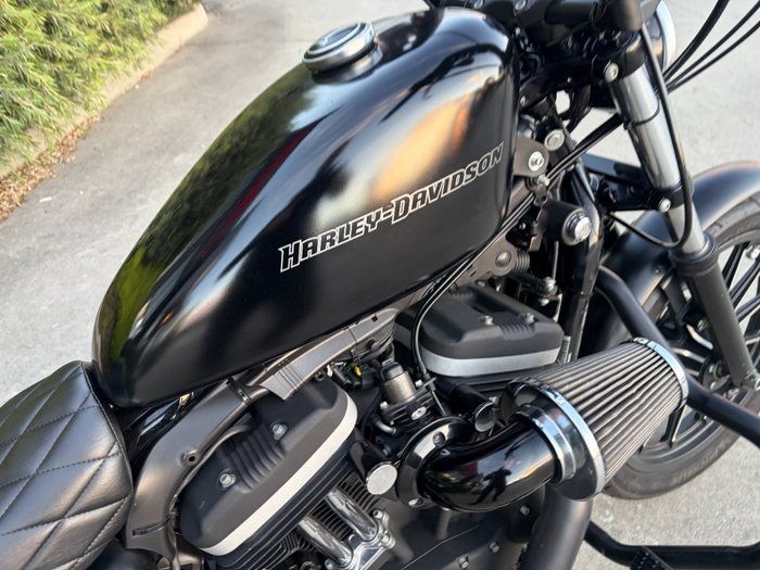 2011 HARLEY-DAVIDSON XL883 IRON 883