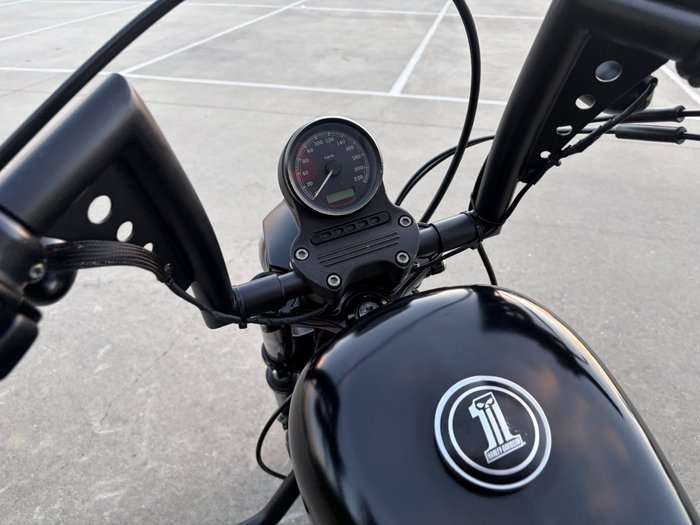 2011 HARLEY-DAVIDSON XL883 IRON 883