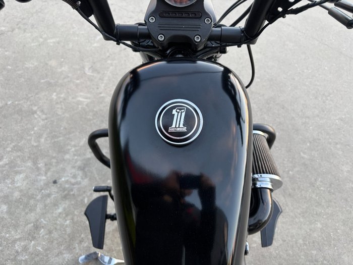 2011 HARLEY-DAVIDSON XL883 IRON 883