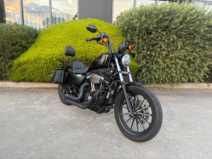 2011 HARLEY-DAVIDSON XL883 IRON 883