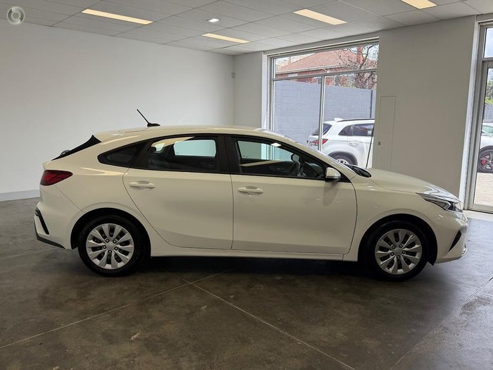 2024 Kia Cerato S