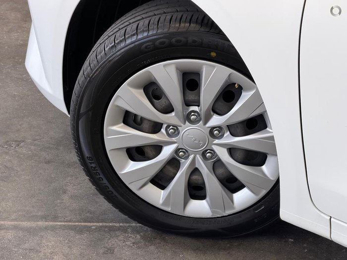 2024 Kia Cerato S