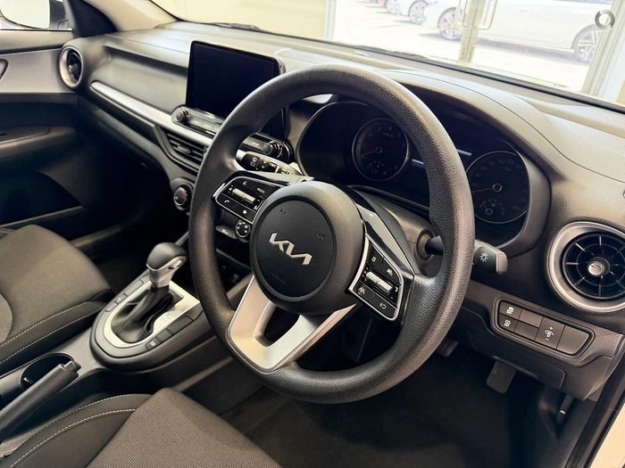 2024 Kia Cerato S