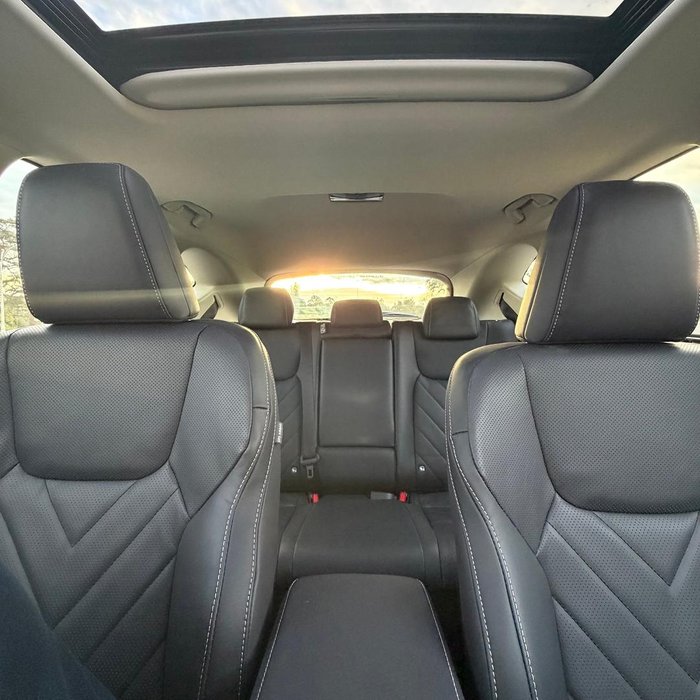 2026 Lexus NX 450h+ Luxury