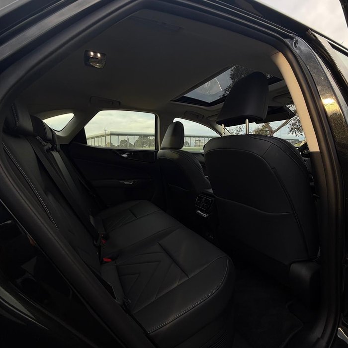 2026 Lexus NX 450h+ Luxury