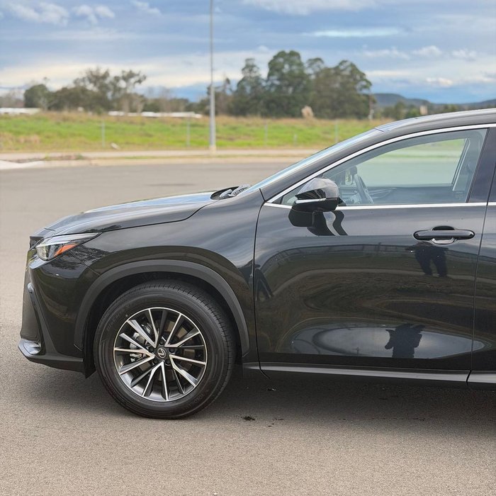 2026 Lexus NX 450h+ Luxury