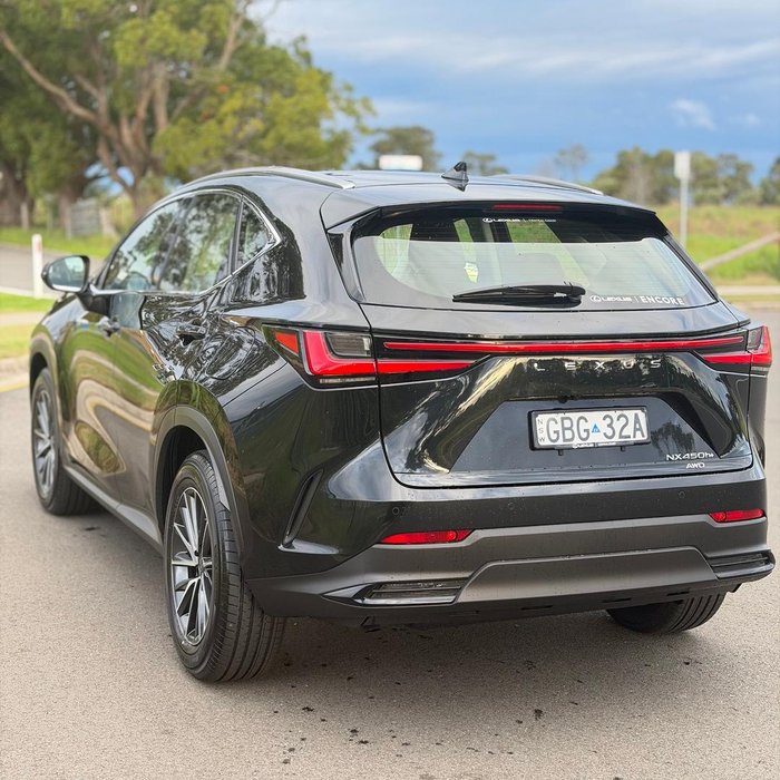 2026 Lexus NX 450h+ Luxury