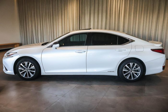 2020 Lexus ES 300h Luxury