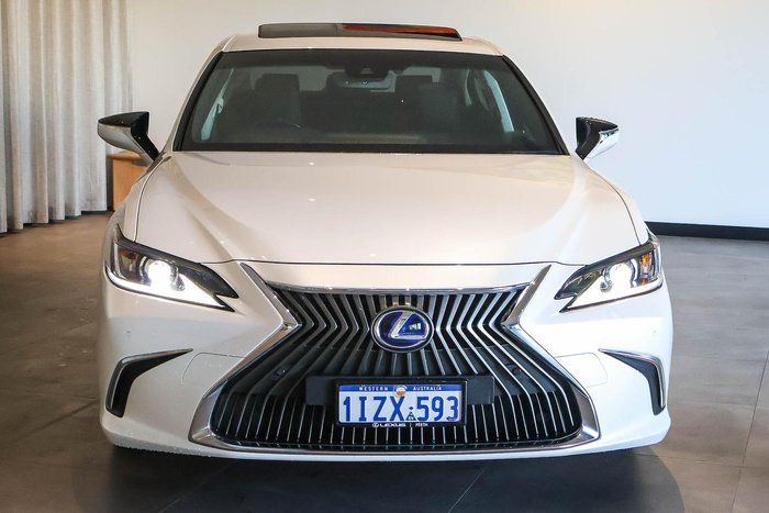 2020 Lexus ES 300h Luxury