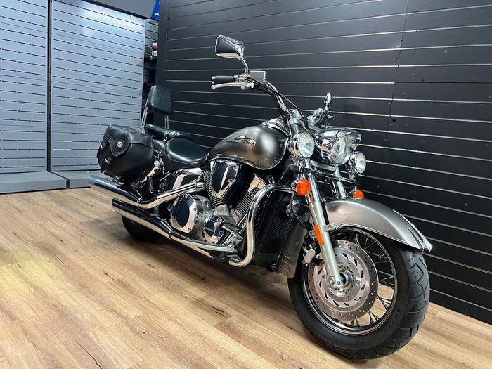 2007 Honda VTX1300 (VTX1300S) Silver