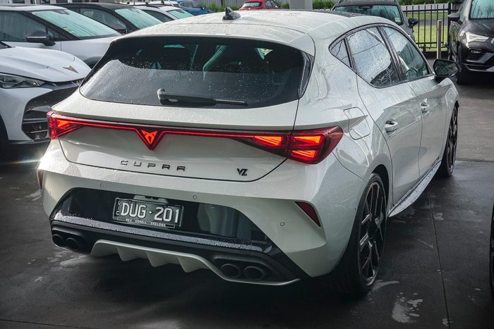 2025 CUPRA Leon VZx