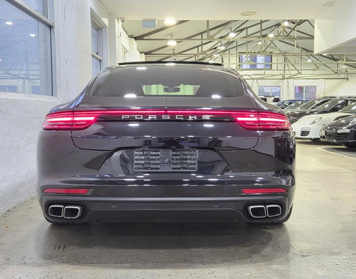 2017 Porsche Panamera Turbo