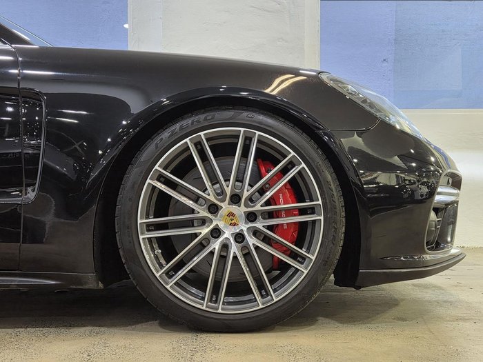2017 Porsche Panamera Turbo