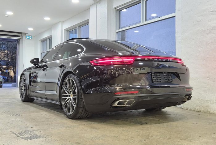 2017 Porsche Panamera Turbo